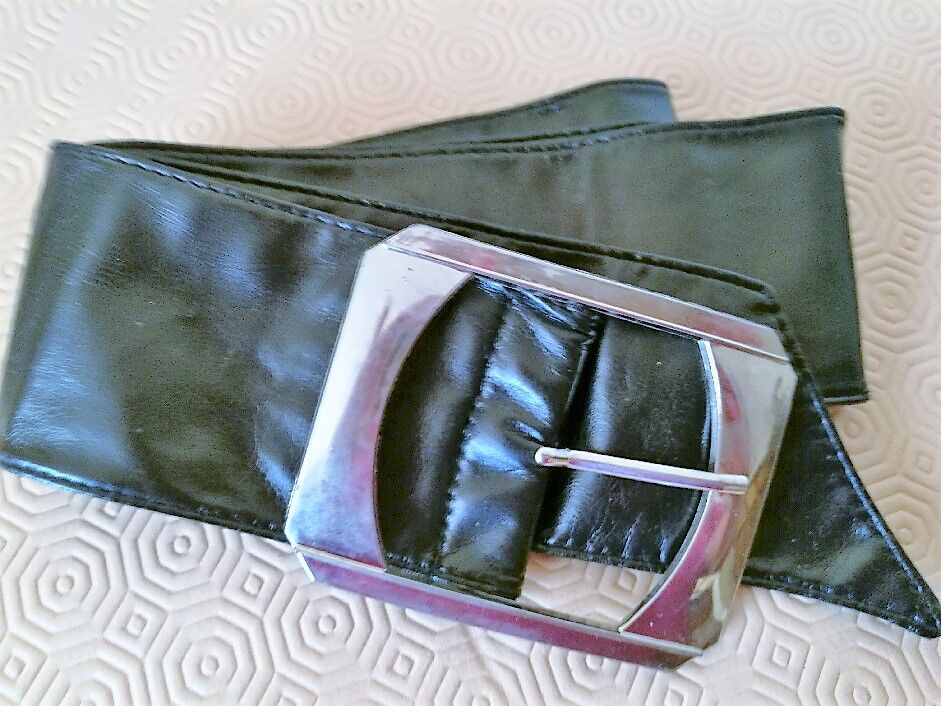 CEINTURE NOIRE BOUCLE CARREE (grande taille) 4 Villiers (86)