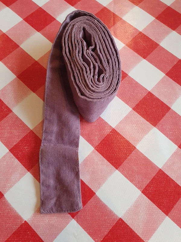 ceinture en tissu - violet 
1 Aubvillers (80)