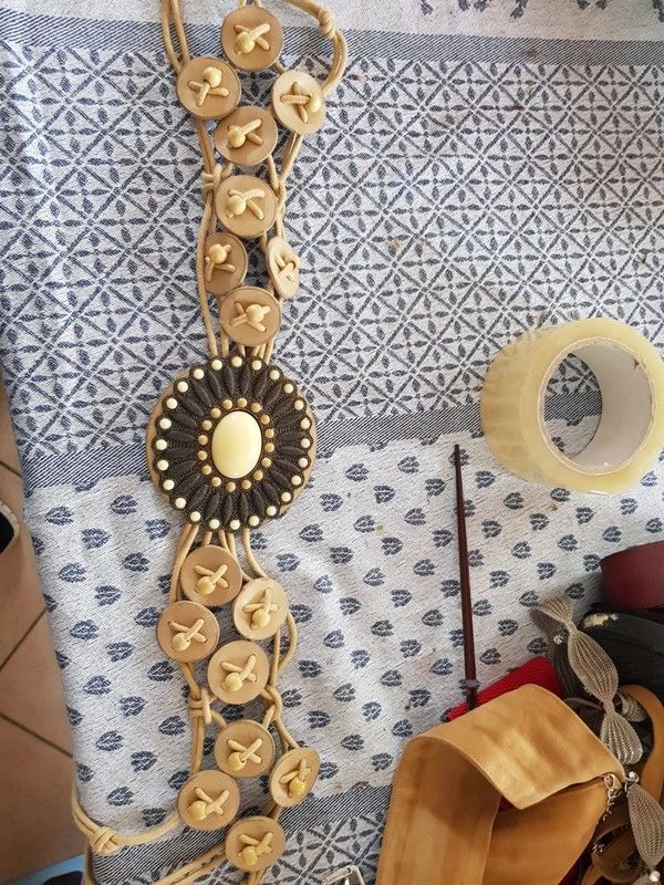 Ceinture tress�e beige neuve 175 cm de long rond central 11 5 Viriat (01)
