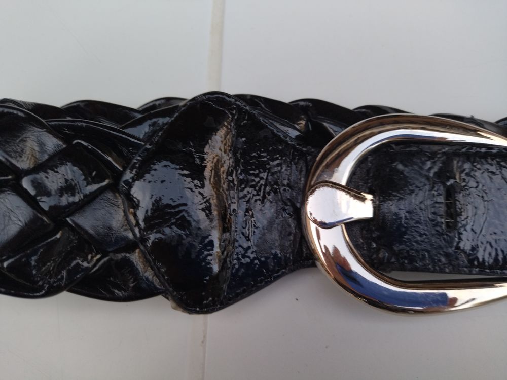 Ceinture en vernis noire 10 Nimes (30)