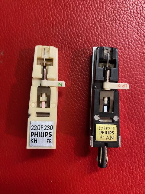 Cellule Porte Cellule Electrophone Philips 10 Nice (06)
