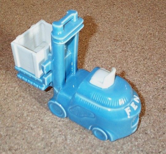 Cendrier �l�vateur FEN 1959 (Troc possible) 470 Saint-�lix-le-Ch�teau (31)