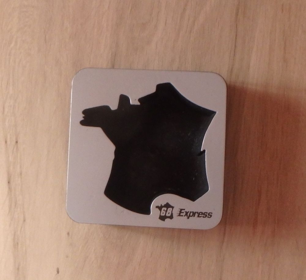 Cendrier  68 Express  France 25 Colmar (68)