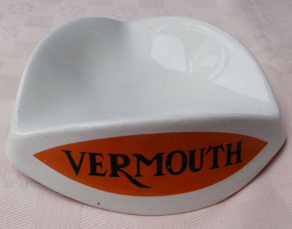 Cendrier 3 faces VERMOUTH / CARPANO / PUNT E MES 10 Montauban (82)