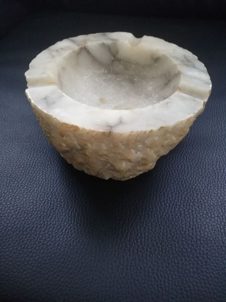 Cendrier en Marbre 20 Barentin (76)