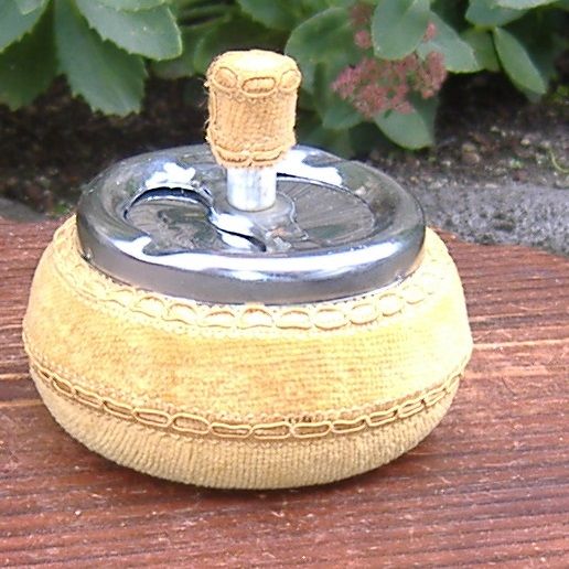 Cendrier m�tallique  Vintage   20 Clermont-Ferrand (63)