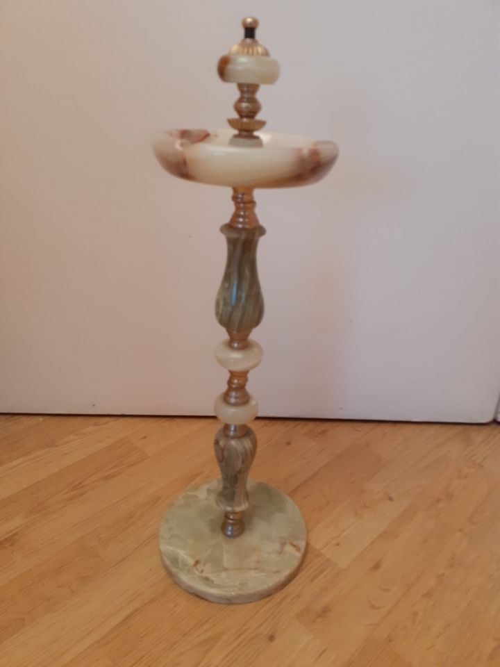 Cendrier neuf  onyx v�ritable en pierre  v�ritable 180 Viry-Ch�tillon (91)