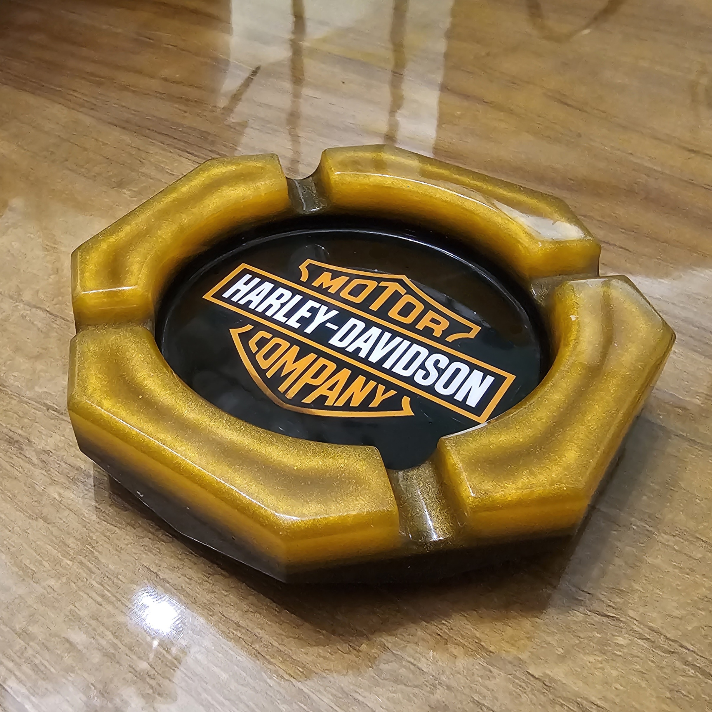 Cendrier r�sine - photo/logo personnalis� possible 10 Meaux (77)