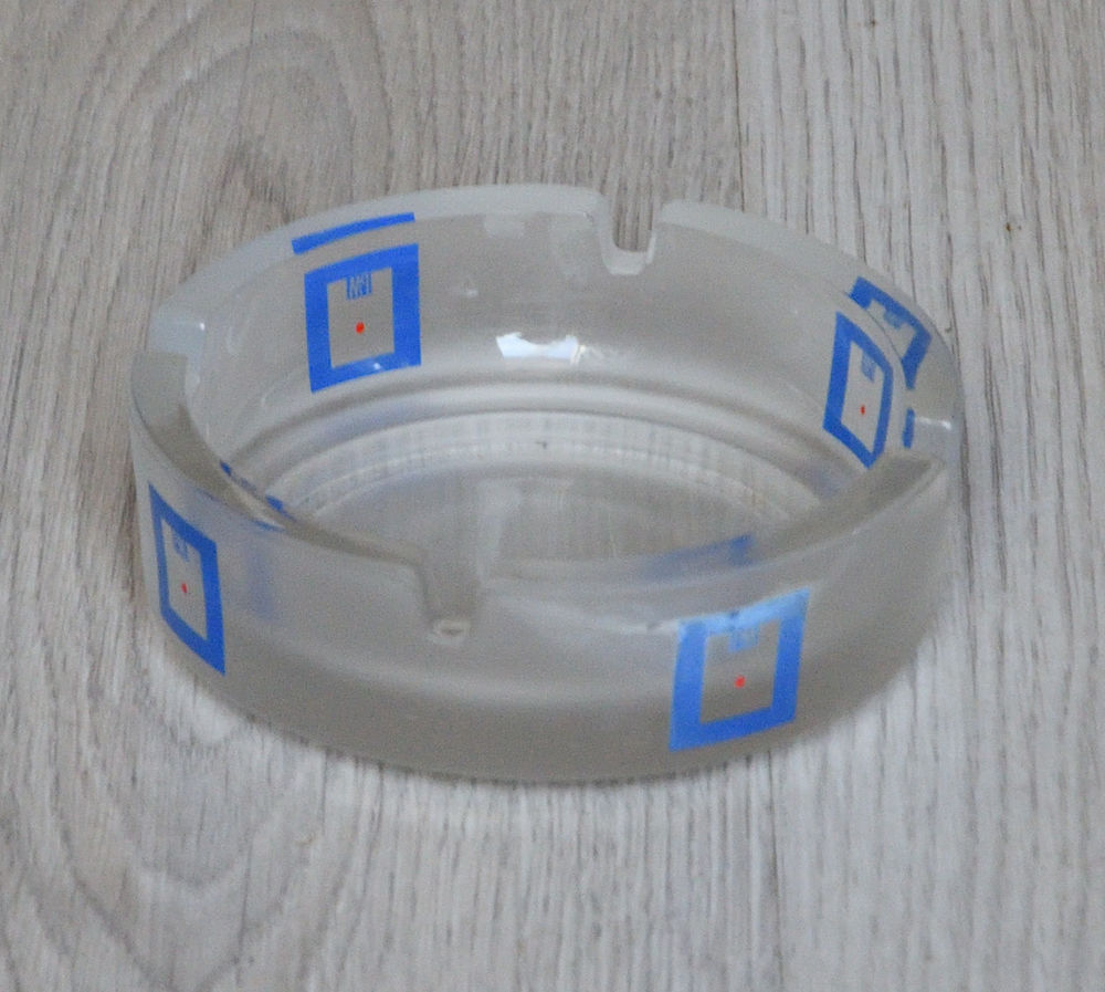 Cendrier rond M.P. Biot 12 Sireuil (16)