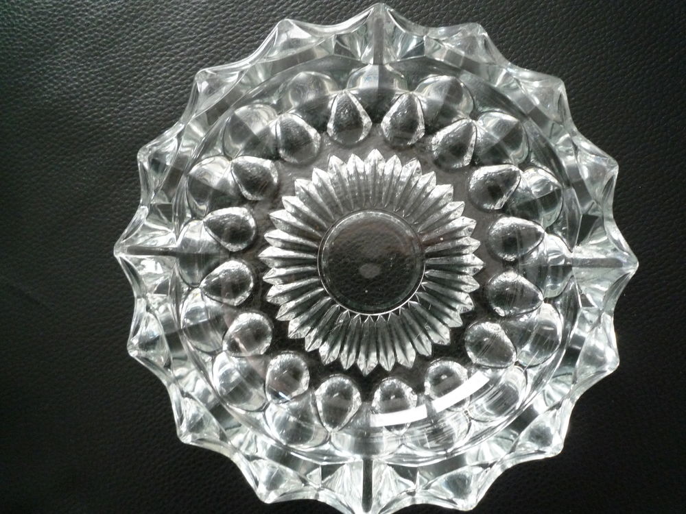 Cendrier rond / vide poche en Cristal D arques 7 Dole (39)