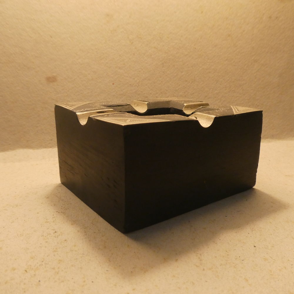 Cendrier Touareg en �bene et argent 50 Labenne (40)