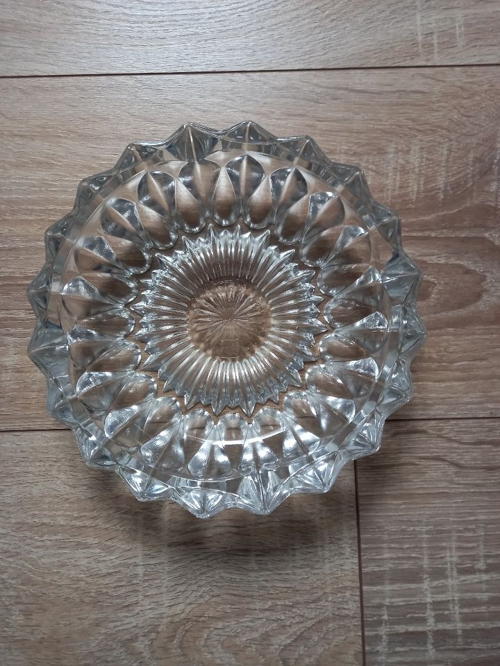 Cendrier en verre rond 18 cm 15 Villiers (86)