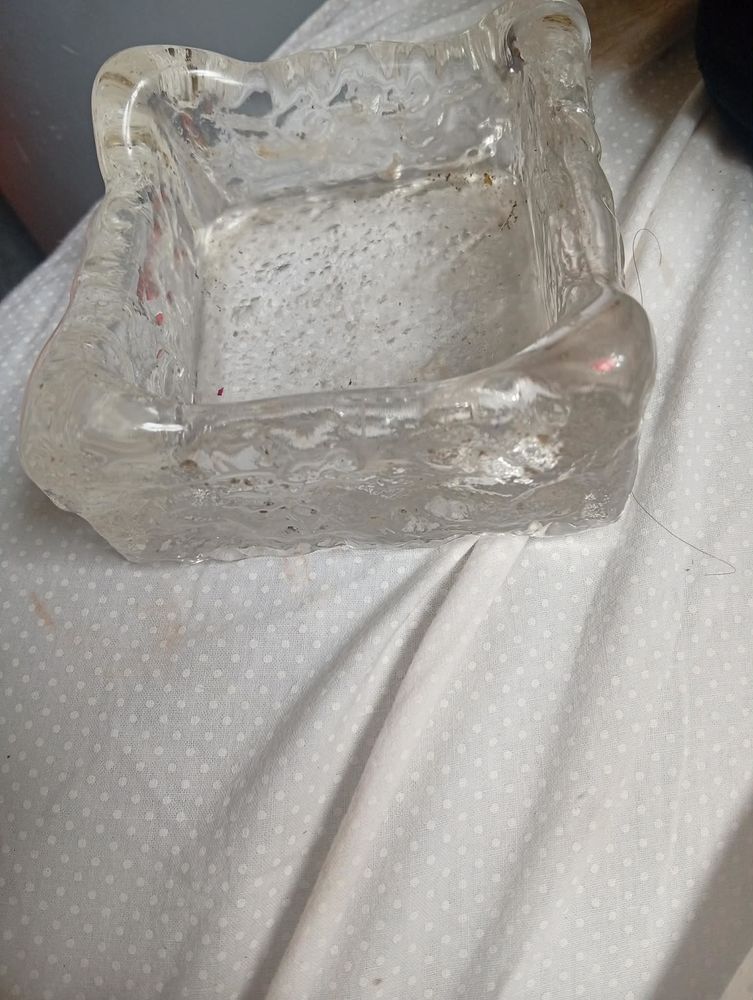 cendrier en verre 5 Roubaix (59)