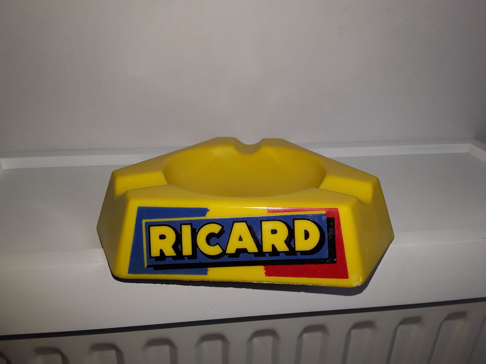 Cendrier vintage Ricard publicitaire de bar opalex jaune mad 18 Gometz-la-Ville (91)