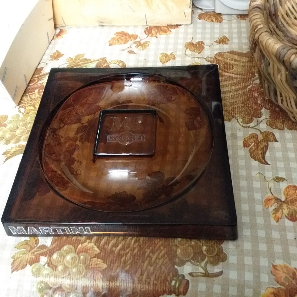 Cendrier vintage en verre ambr�   MARTINI   : 15 Peypin (13)