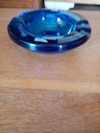 cendrier UTA 35 Othis (77)