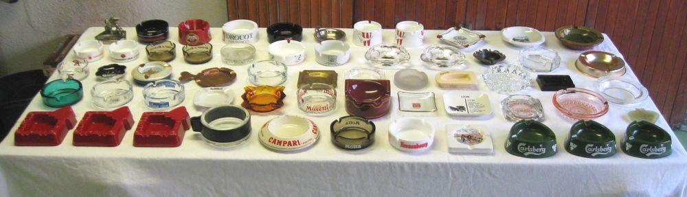 Lot de 58 Cendriers vintage 60 Maule (78)