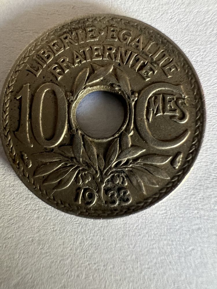 10 Centimes de francs 1933 em lindauer. 49 Pierrelaye (95)