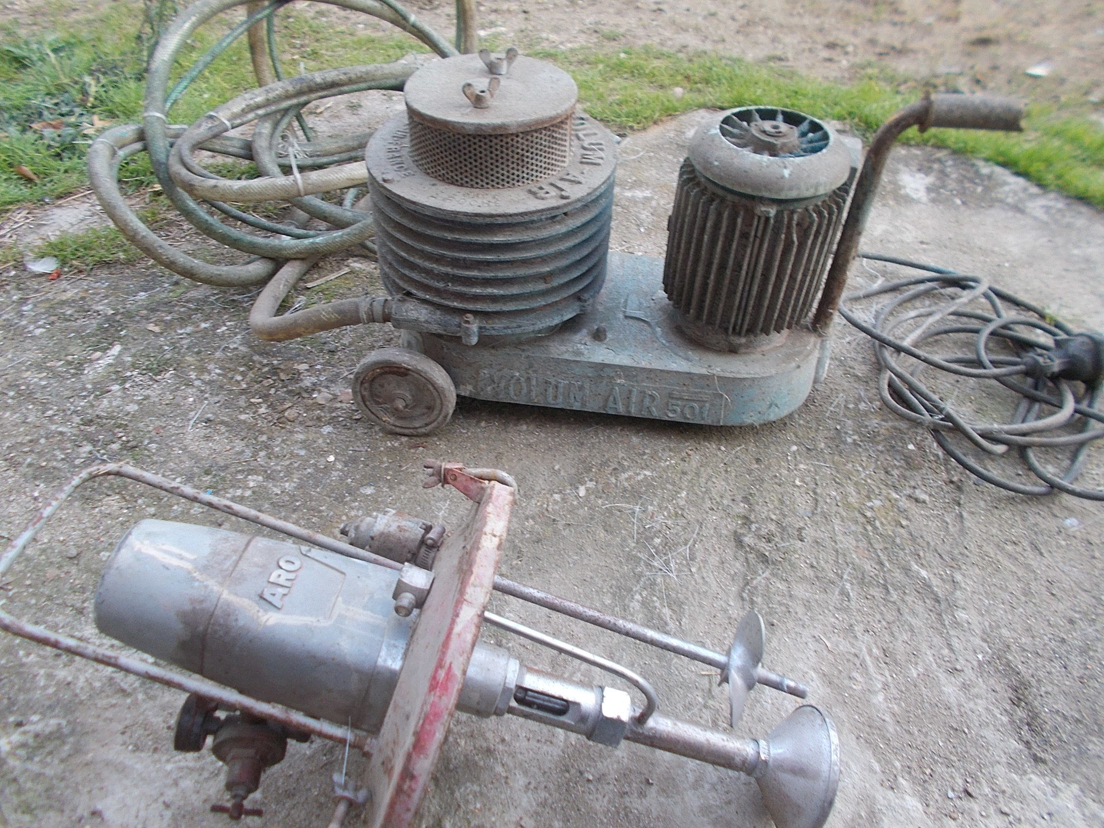  une centrale peinture volum air et aro faire prix 70 Saran (45)