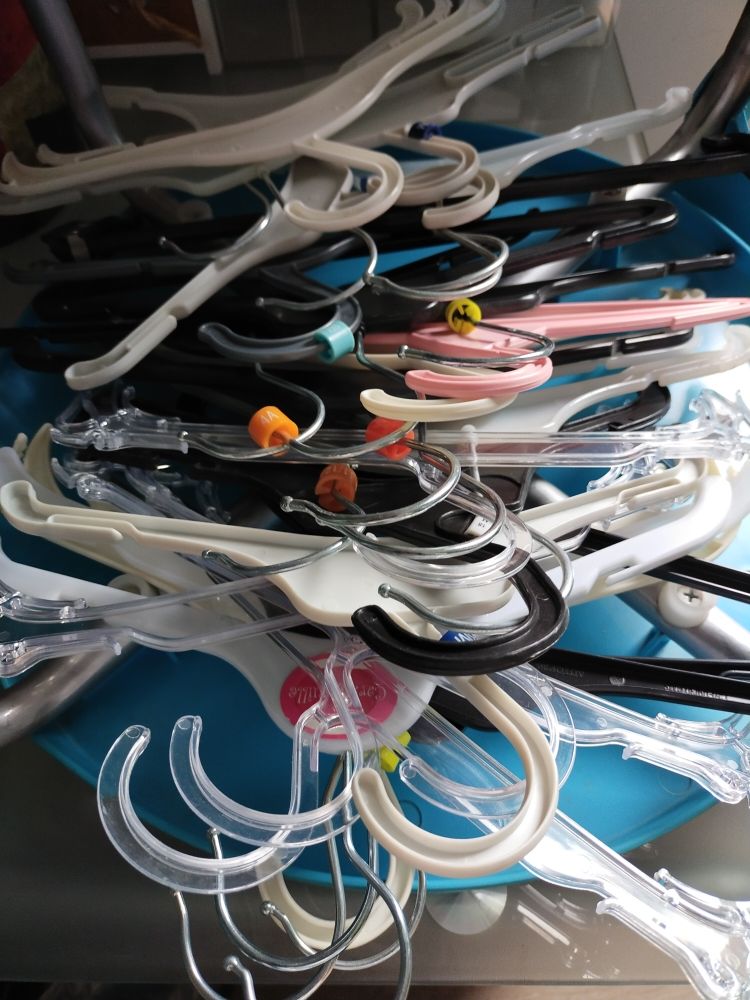 centre pour affaire de b�b� 10 Cours-la-Ville (69)