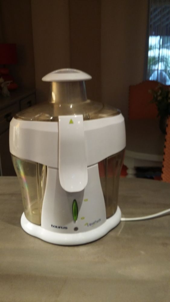 centrifugeuse a fruits TAURUS 40 Le Cannet (06)