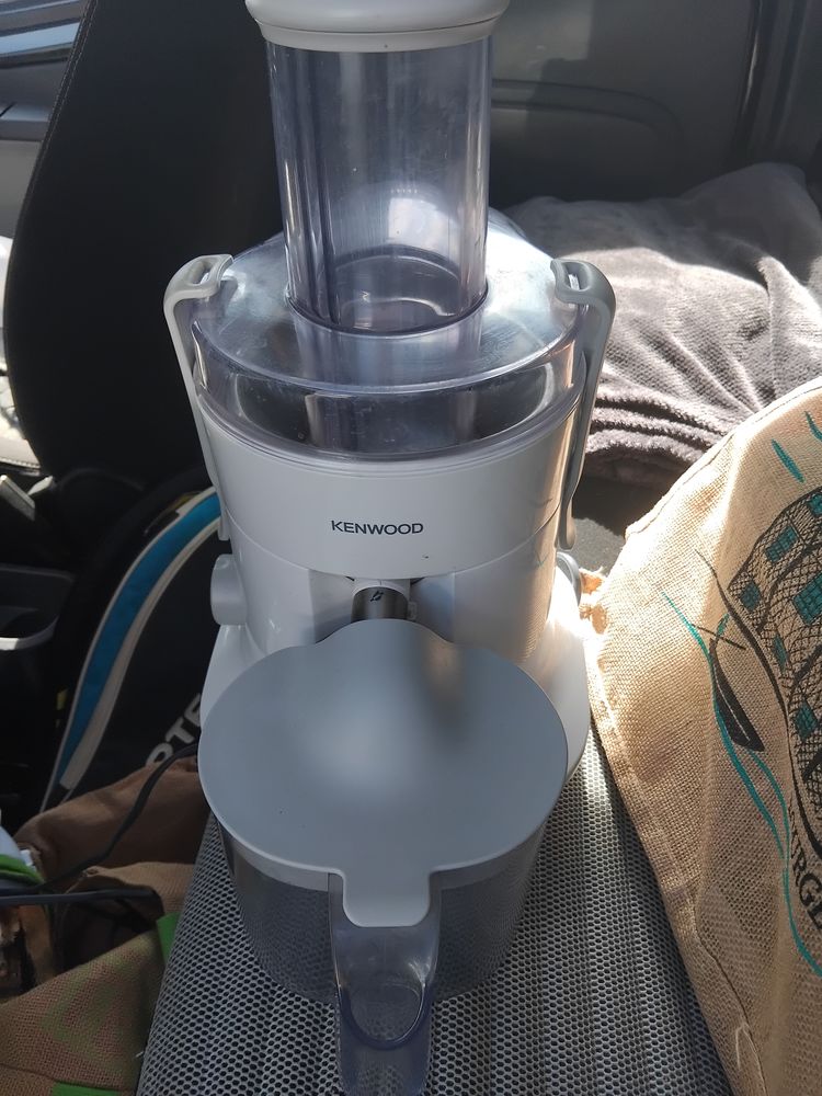 Centrifugeuse kenwood 40 Mehun-sur-Y�vre (18)