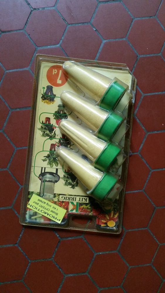 Lot de 4 c�ramiques pour le systeme d'arrosage Kit Irrig 12 Paris 13 (75)