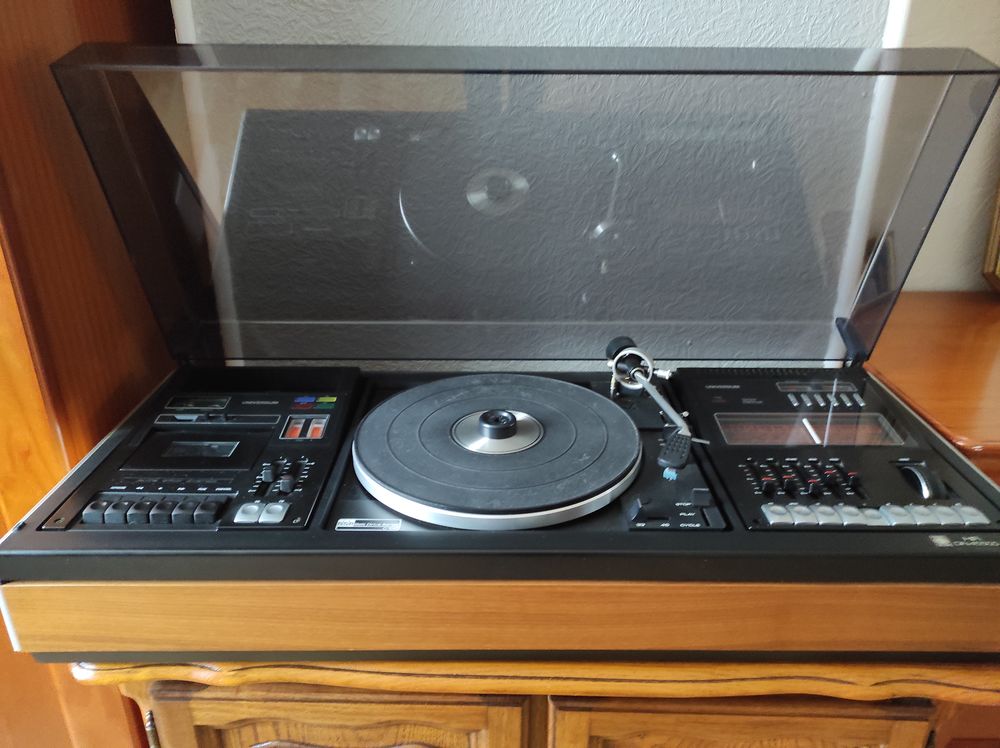 Cha�ne HI-FI avec ampli-tuner 250 Pinon (02)