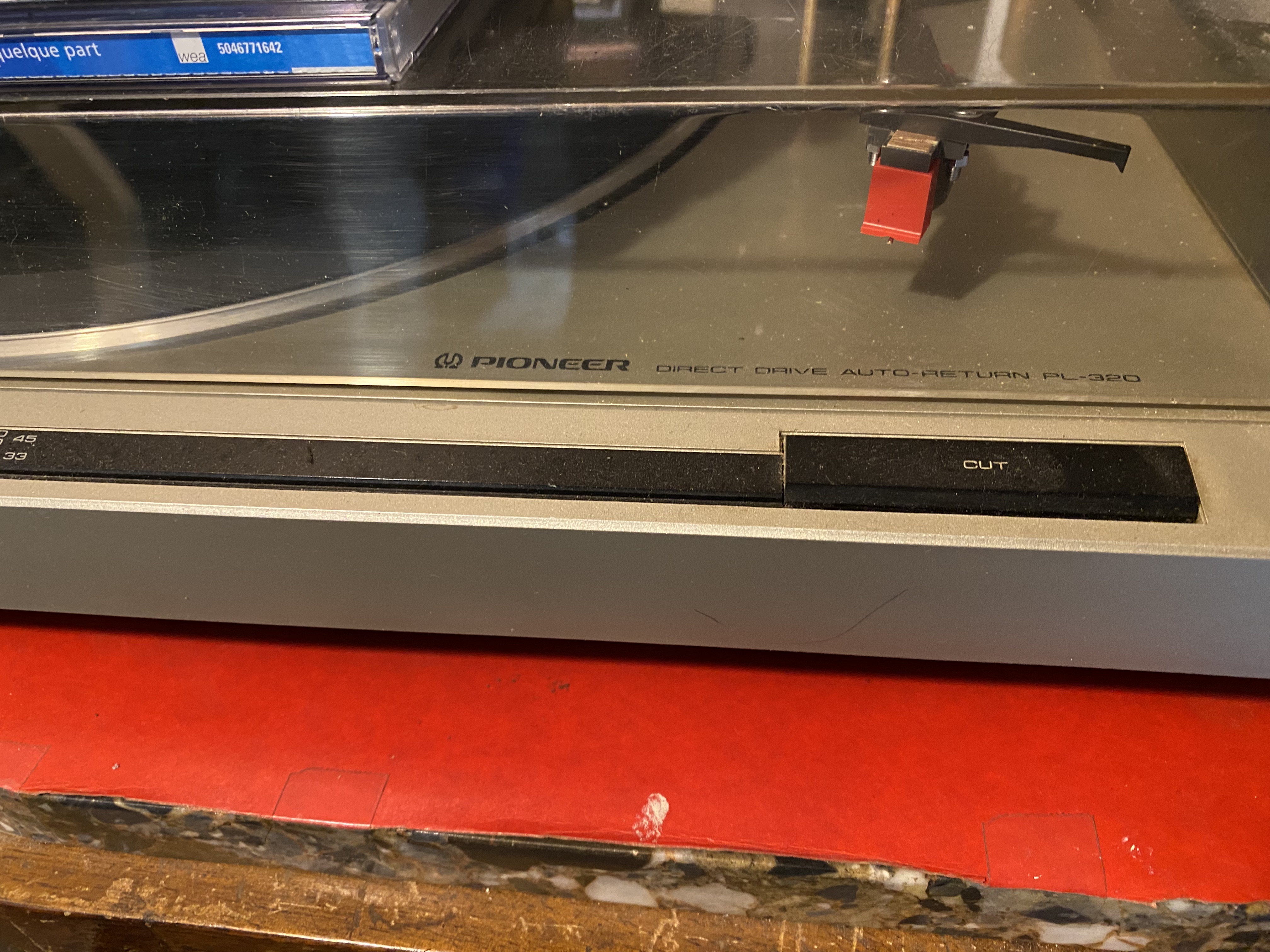 Cha�ne hi-fi compl�te r�tro 
300 Le Mans (72)