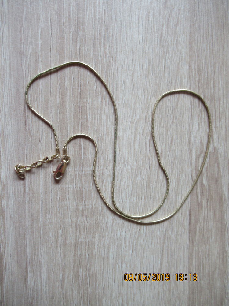 Chaine dor�e 0 Aubi�re (63)