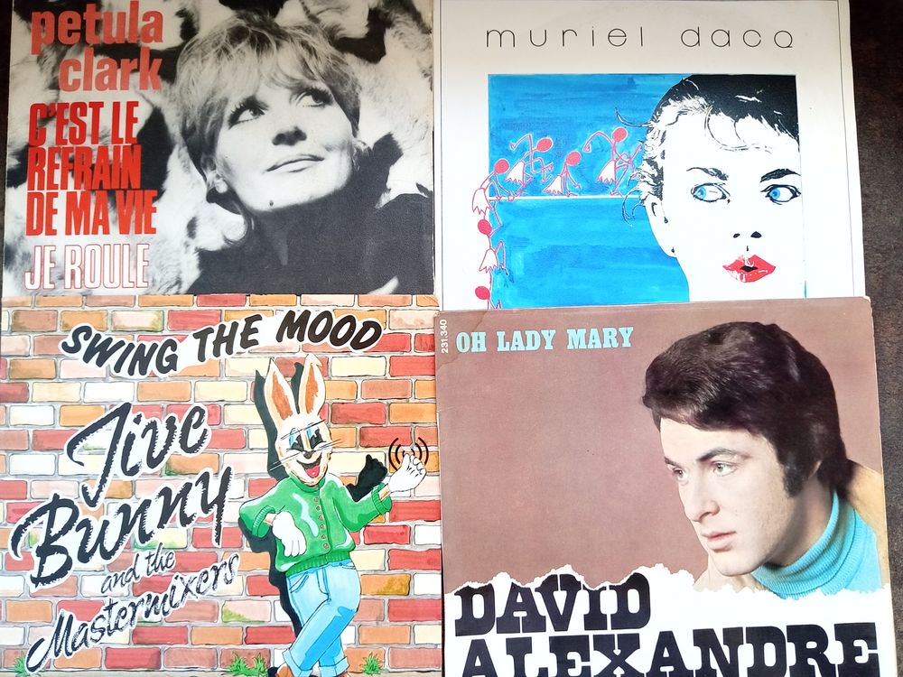 Cha�ne Hifi KENWOOD avec meuble et sa collection Vinyles 205 Brive-la-Gaillarde (19)