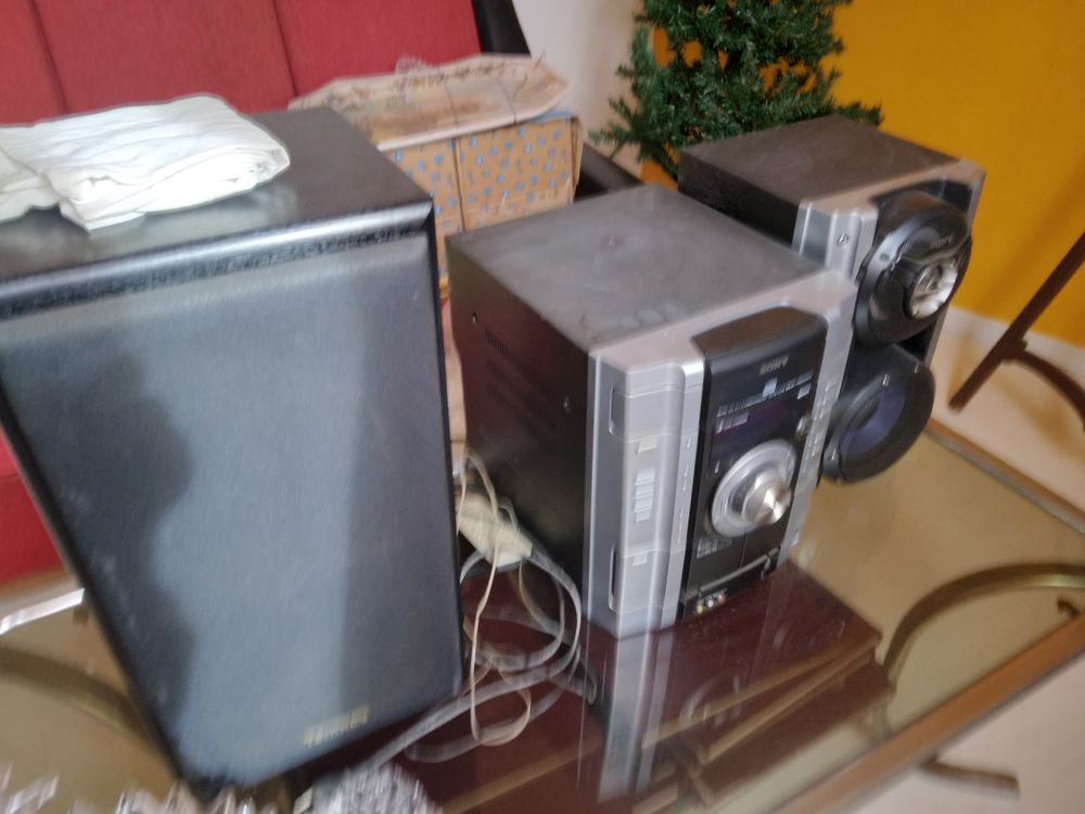 Cha�ne st�r�o 80 Jouy-le-Moutier (95)