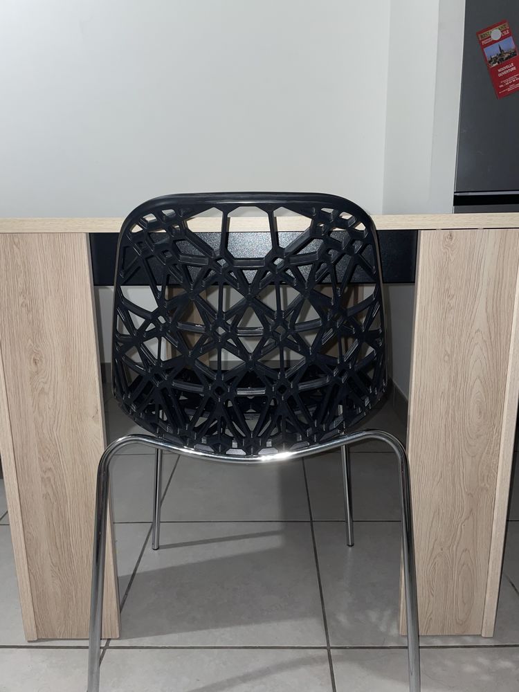 Chaise IKO nid d'abeille 120 Strasbourg (67)