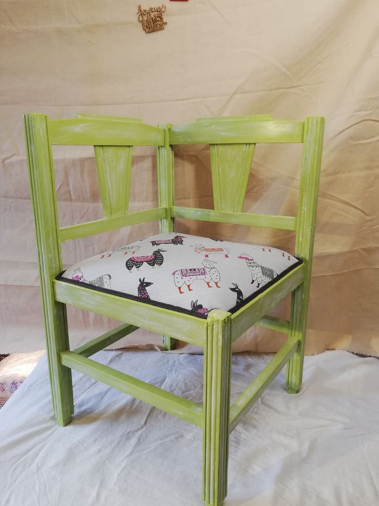 chaise d'angle atypique 70 Fr�nouville (14)