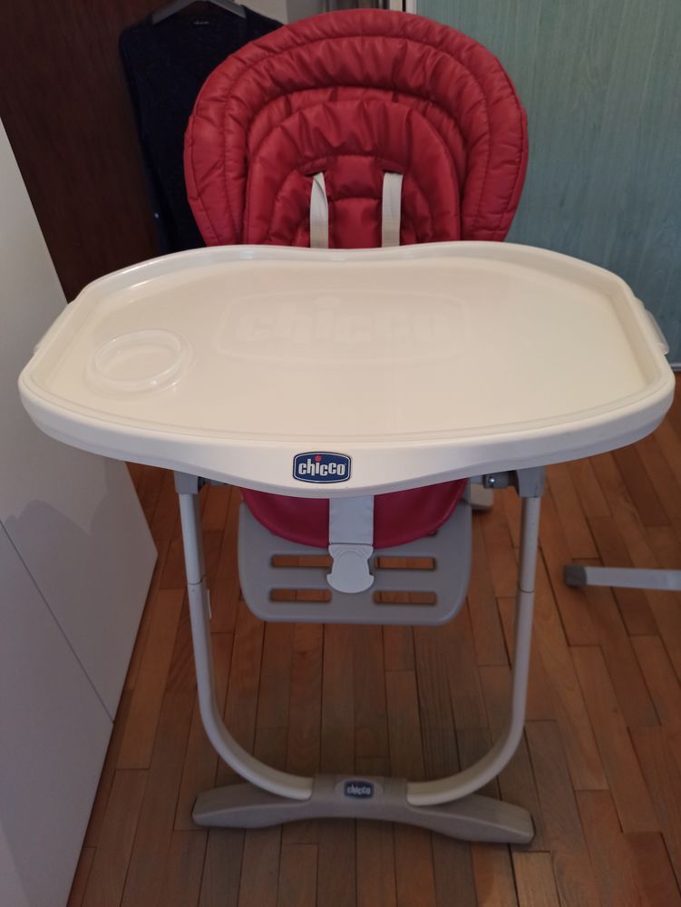 Chaise b�b� chicco rouge et beige 40 Hom�court (54)