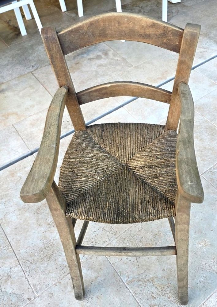 chaise b�b� 20 Taradeau (83)