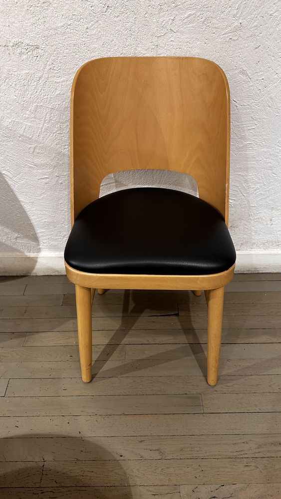 Chaise en bois et cuir noir pour salon ou salle �  manger 50 Paris 16 (75)