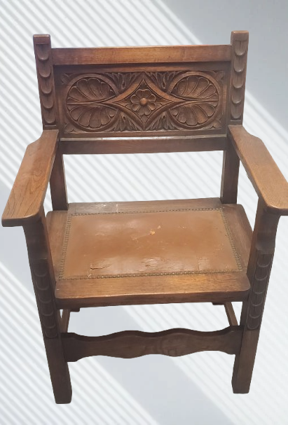 CHAISE EN BOIS ET CUIR ANCIENNE 100 Champagne-au-Mont-d'Or (69)