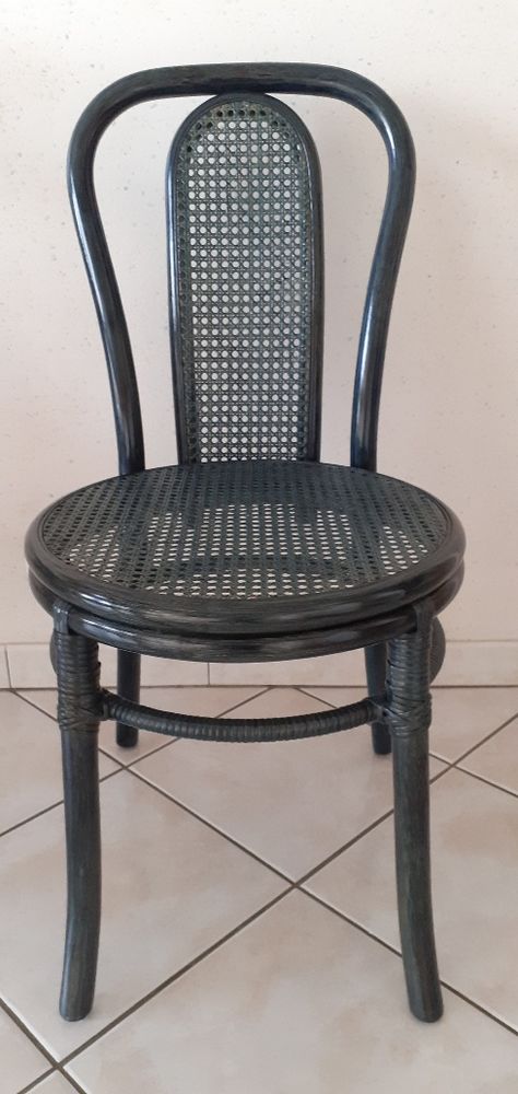 Chaise bois et rotin bleu marine 100 Soucieu-en-Jarrest (69)