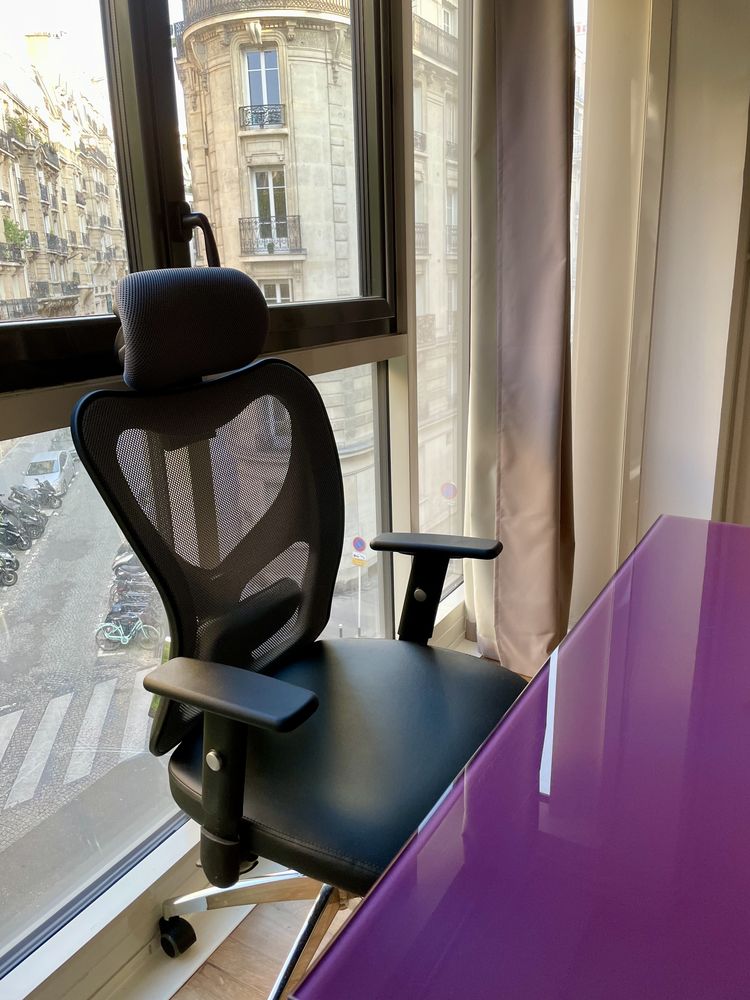 chaise de bureau ergonomique 215 Paris 18 (75)