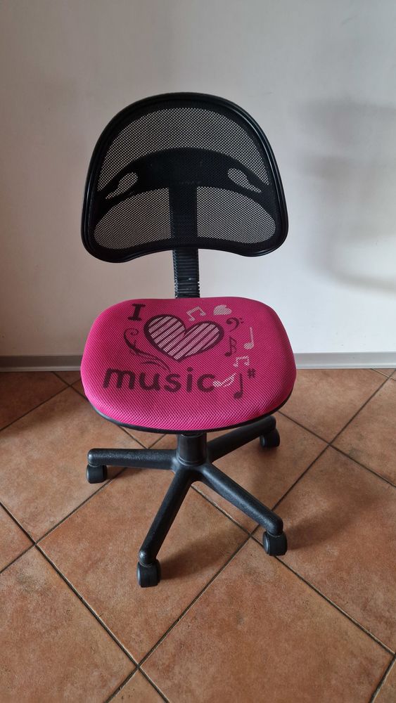 Chaise de bureau � roulettes rose ado 20 Toulouse (31)