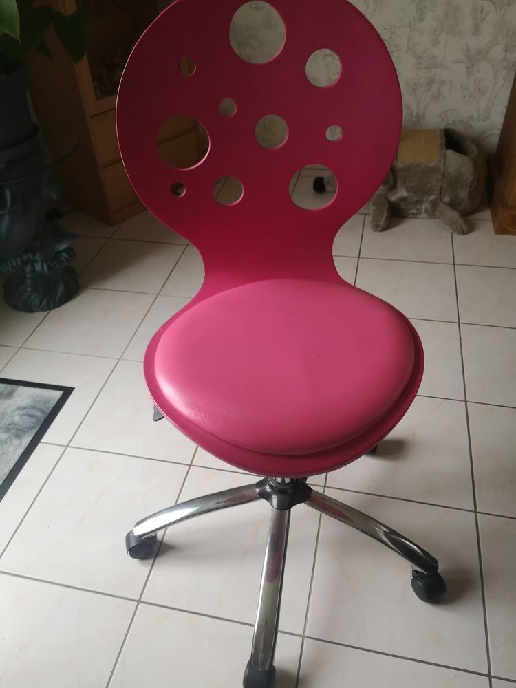 Chaise de bureau 10 Bannes (51)