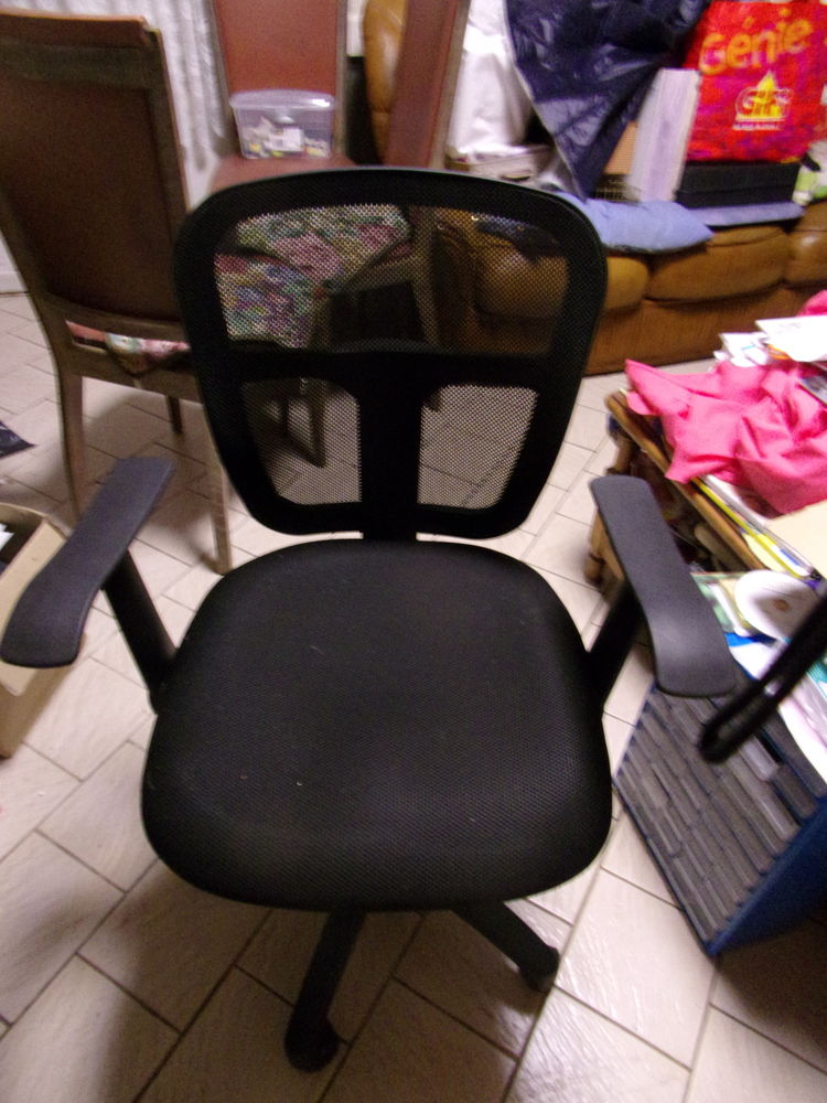 chaise de bureau 80 Arras (62)