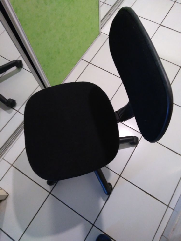 CHAISE BUREAUX 18 Calais (62)