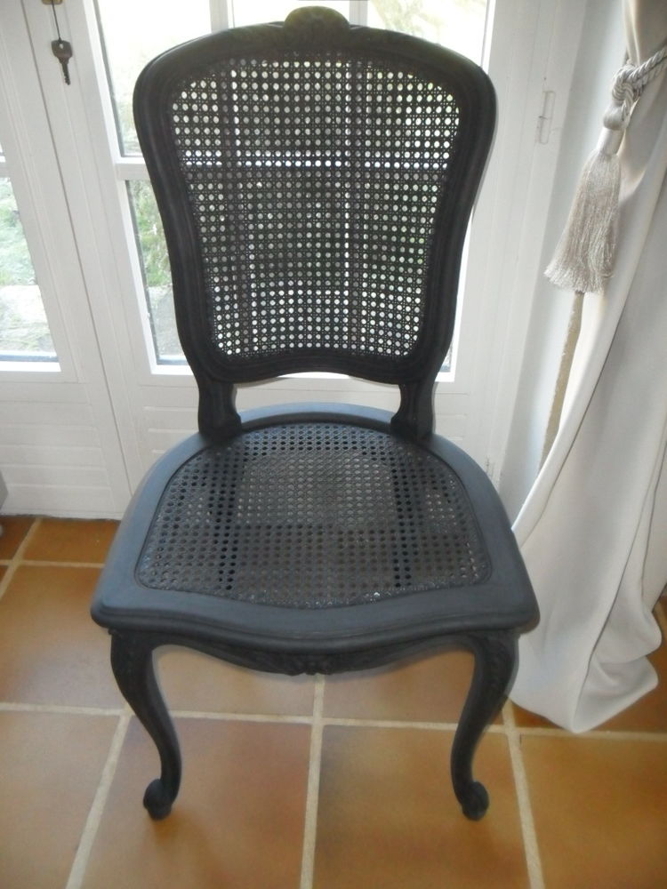 Chaise cann�e relook�e en noir mat 90 Denonville (28)