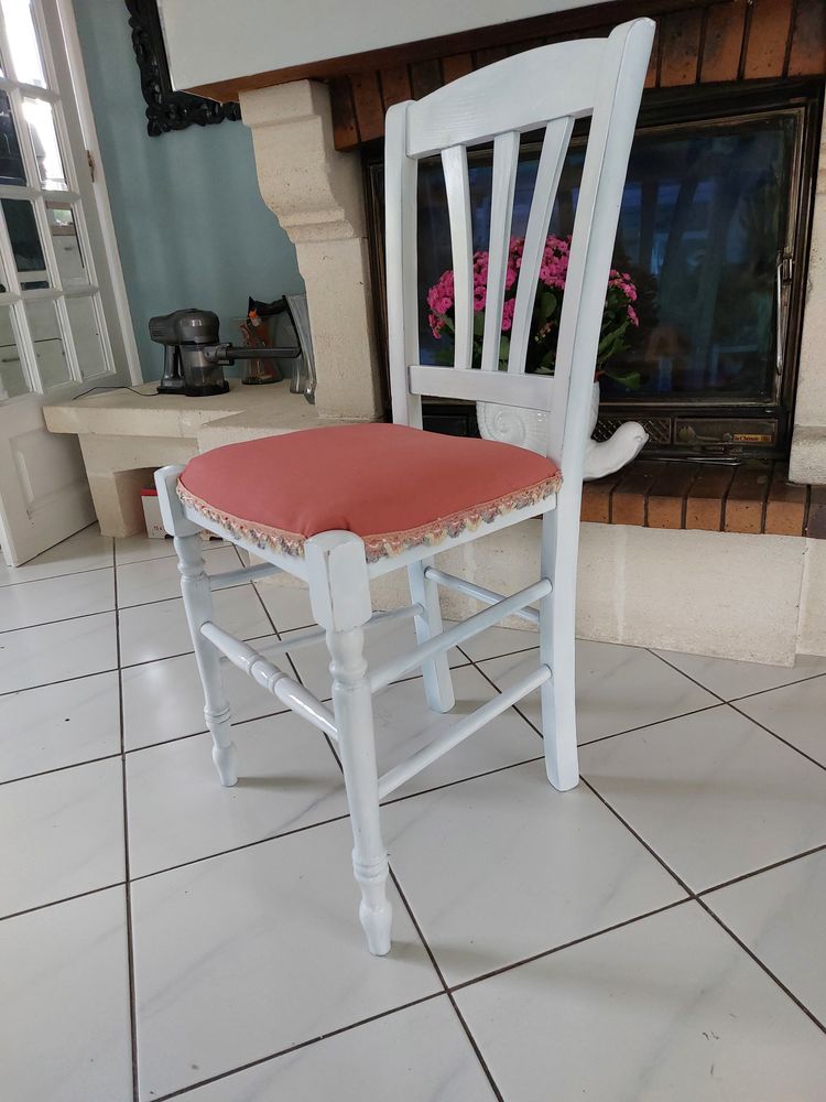 CHAISE CAPITONNEE BLANCHE TISSU VIEUX ROSE 40 Verri�res (10)