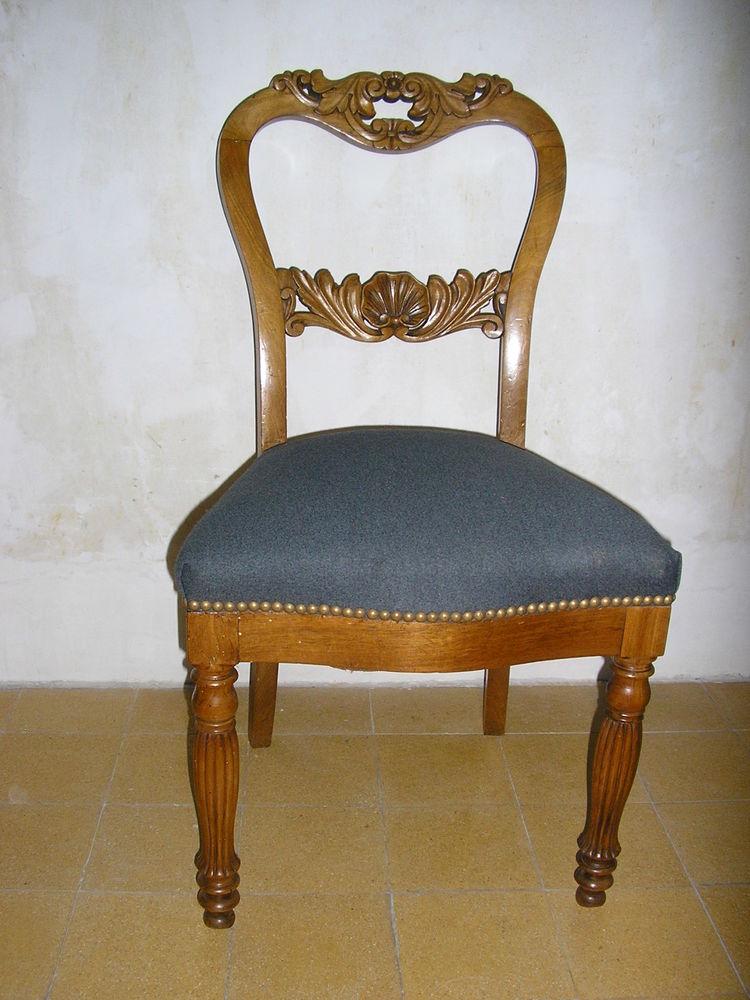 Chaise Charles X 130 N�mes (30)