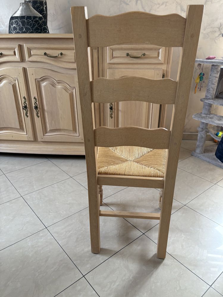 Chaise en ch�ne massif clair 29 Gandrange (57)