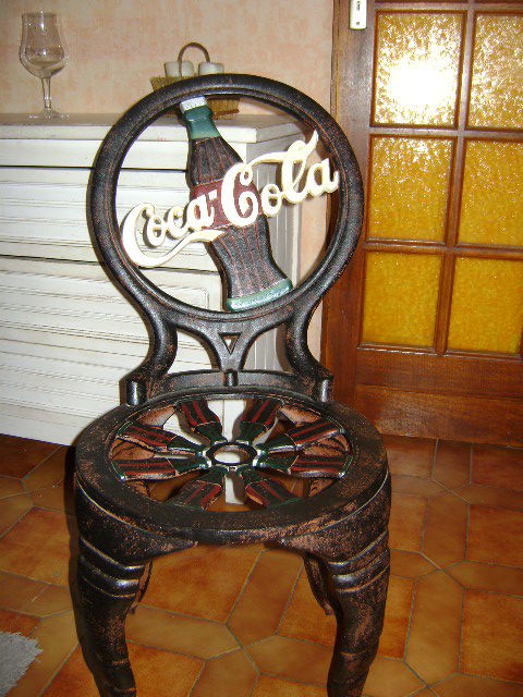 Chaise Coca cola 150 Vals-les-Bains (07)