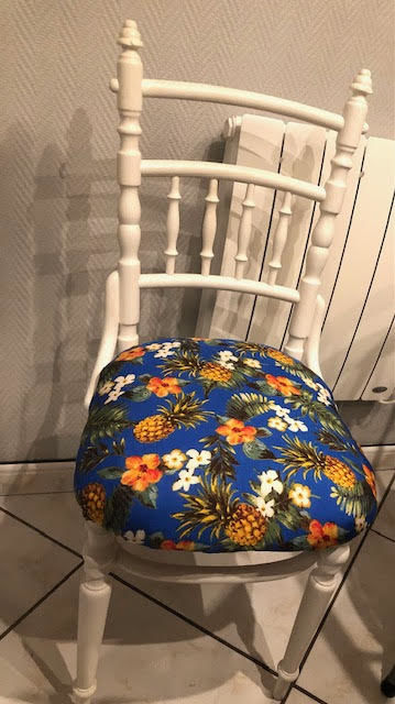 Chaise d�coration relook�e 15 Chevannes (91)